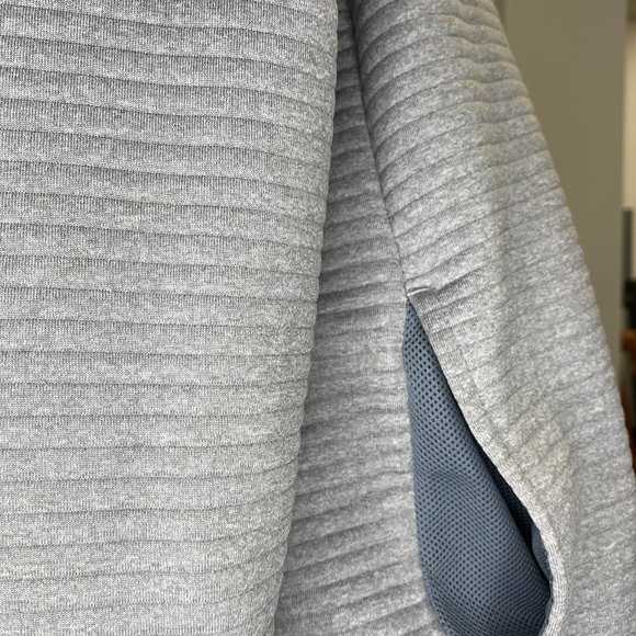 Nike Dry-Fit Gray Hoodie : Medium: Never Worn: Like New - Picture 6 of 10